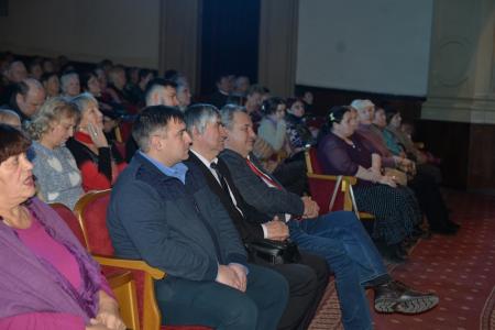 В Новосибирске состоялся концерт комсомольской песни «Беспокойные сердца»