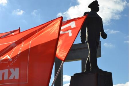 В Калмыкии отметили День рождения Героя Советского Союза Басана Городовикова