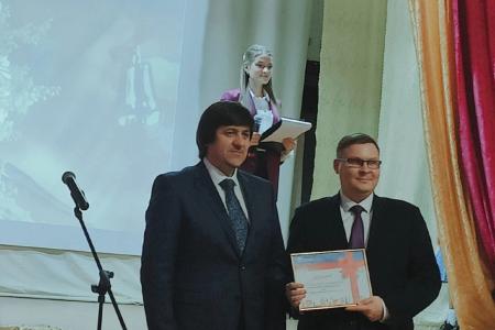 Депутат Тюменской областной Думы Тамара Николаевна Казанцева поздравила коллектив школы №1 города Тобольска со 170-летним юбилеем