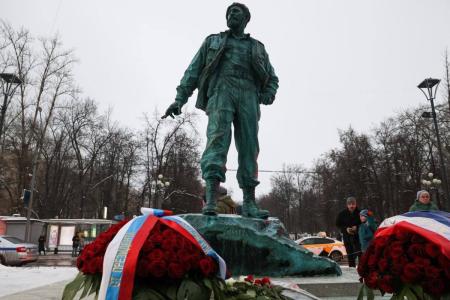 В Москве открыли памятник Фиделю Кастро