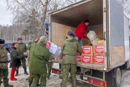 Ренат Сулейманов и Роман Яковлев передали гуманитарную помощь от Новосибирского обкома мобилизованным