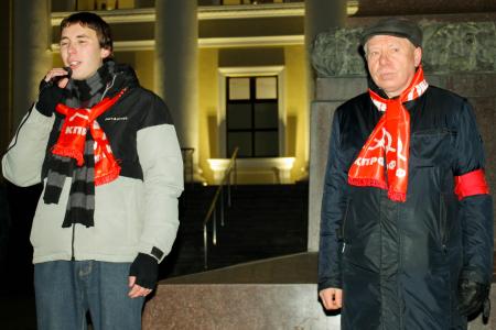 Удмуртия. В Ижевске прошел митинг возле памятника Владимиру Ильичу Ленину