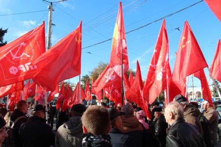 Республика Крым. Праздничный митинг в честь Великого Октября