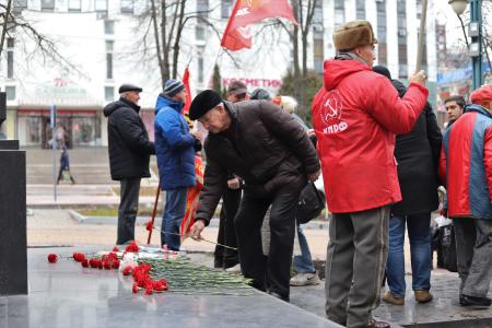 Сергей Гаврилов: «Праздники коммунисты Белгородчины встречают трудовыми подарками»