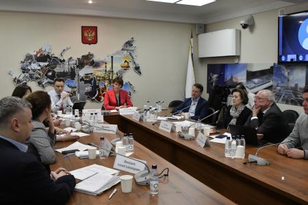 Ирина Филатова провела в Госдуме заседание по вопросу государственных заказов и закупок фармацевтических препаратов