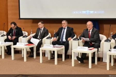 Г.А. Зюганов на Круглом столе в Госдуме: «Ответы придется искать на выборах»