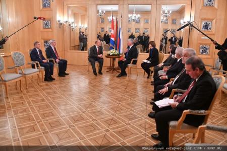 Геннадий Зюганов и Иван Мельников встретились с лидером Кубы Мигелем Диас-Канелем Бермудесом