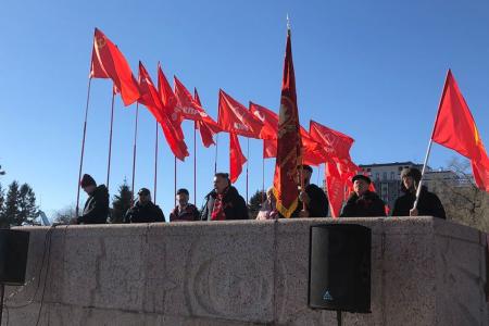 Амурская область. «От идей революции никогда не отступим»: в Благовещенске состоялся митинг по случаю 105-летия Великого Октября