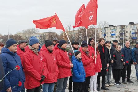 Пенза. Красный автопробег в канун Великого Октября