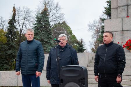 В Ульяновске прошел митинг в честь 105-летия Октябрьской революции