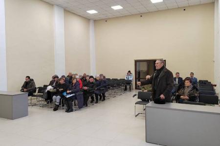 Алтайский край. Лидер местных коммунистов М.Н. Прусакова с рабочим визитом посетила Павловский район