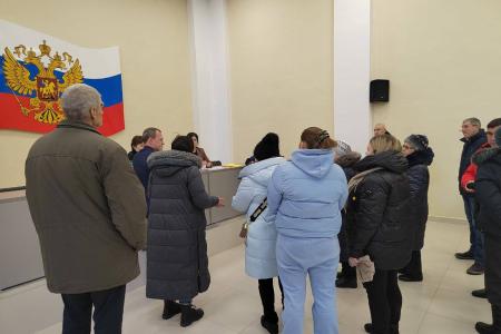 Алтайский край. Лидер местных коммунистов М.Н. Прусакова с рабочим визитом посетила Павловский район