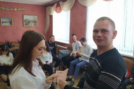 Саратовская область. Знамя Революции не померкнет в веках!
