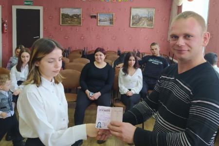 Саратовская область. Знамя Революции не померкнет в веках!