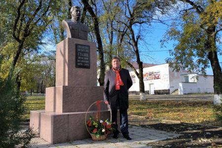 Лидер ставропольских коммунистов Виктор Гончаров: Народные предприятия – хранители завоеваний Великого Октября и достижений Страны Советов!