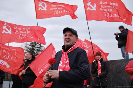 Коммунисты КПРФ в Красноярском крае встретили 105-ю годовщину Октября