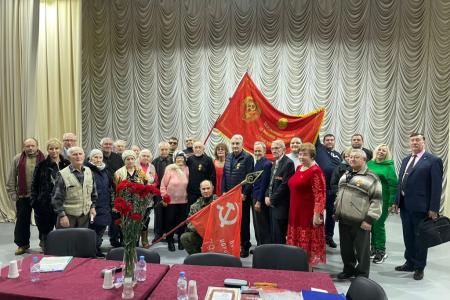 Подмосковные коммунисты проводят автопробеги и праздничные мероприятия к 100-летию СССР