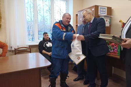 Московская область. По поручению депутата КПРФ Александра Наумова состоялось награждение работников предприятий в Кашире