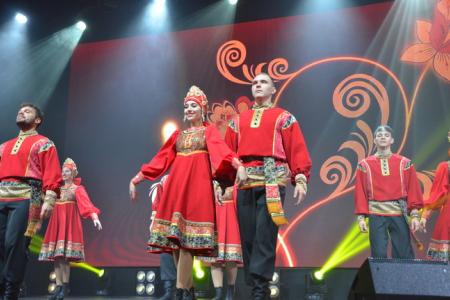 В Ростове-на-Дону состоялся праздничный концерт КПРФ, посвященный 100-летию СССР