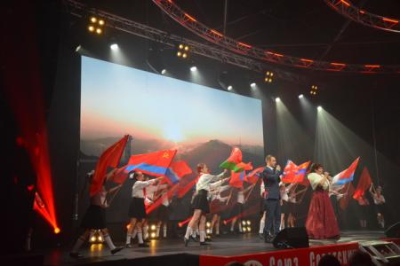 В Ростове-на-Дону состоялся праздничный концерт КПРФ, посвященный 100-летию СССР