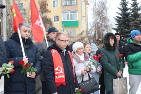В Пензе отметили День рождения И.В. Сталина