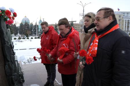 Курская область. Н.Н. Иванов принял участие в автопробеге в честь 100-летия со дня образования Союза Советских Социалистических Республик