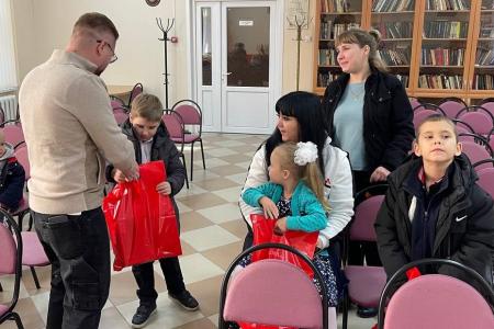 Краснодарский край. Активисты КПРФ поздравили с Новым годом семьи военнослужащих