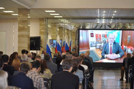 Г.А. Зюганов выступил на круглом столе «Северный мёд», посвящённом проблемам пчеловодства на российском Cевере