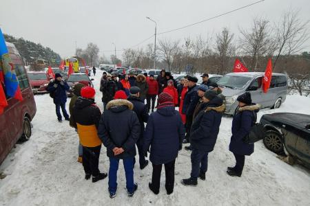 Наш адрес – Советский Союз! Московские коммунисты провели автопробег, посвященный 100-летию СССР