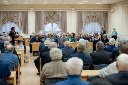 В Орле прошло собрание историко-патриотического клуба «Ветеран», посвященное 100-летию образования СССР