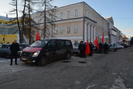 Вологодские коммунисты присоединились к Всероссийскому автопробегу, посвященному 100-летию СССР
