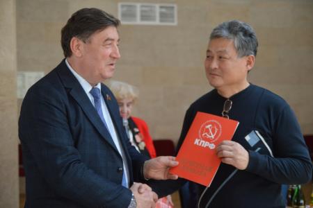 Лидер ставропольских коммунистов Виктор Гончаров: Сегодня нас спасают созданные в советское время оборонно-промышленный комплекс и ракетно-ядерный щит