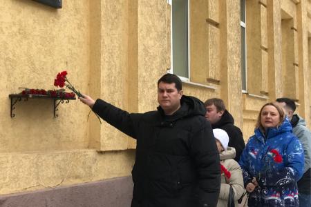 Тульские коммунисты почтили память своего знаменитого земляка Василия Стародубцева