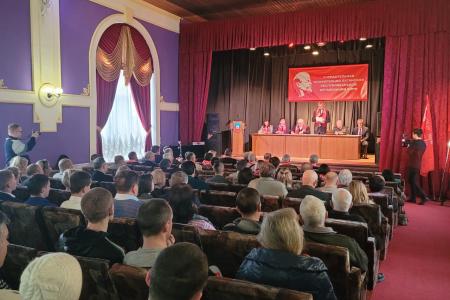 Казбек Тайсаев и Александр Ющенко для проведения учредительных конференций КПРФ прибыли на Донбасс