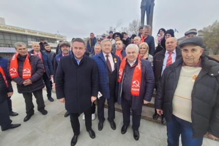 Казбек Тайсаев, Александр Ющенко, Алексей Куринный, Гибатдинов Айрат приняли участие в Учредительной Конференции херсонского регионального (областного) отделения КПРФ