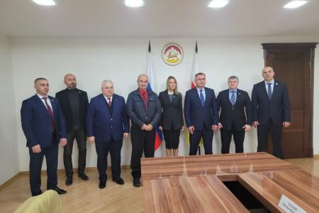 Казбек Тайсаев совместно с делегацией от Государственной Думы РФ прибыл в Южную Осетию