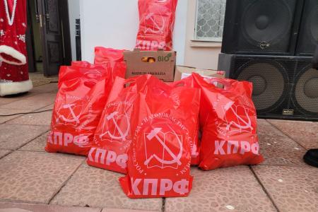 Казбек Тайсаев, Сергей Левченко, Ольга Ефимова совместно с делегацией от Государственной Думы прибыли в Луганскую Народную Республику