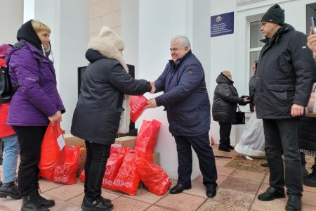 Казбек Тайсаев, Сергей Левченко, Ольга Ефимова совместно с делегацией от Государственной Думы прибыли в Луганскую Народную Республику