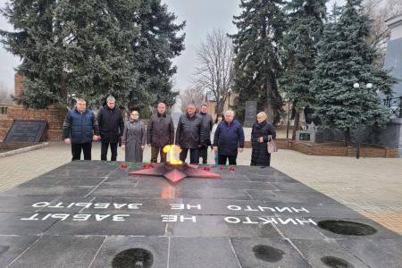 Казбек Тайсаев, Сергей Левченко, Ольга Ефимова совместно с делегацией от Государственной Думы прибыли в Луганскую Народную Республику