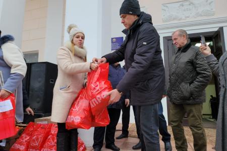 Казбек Тайсаев, Сергей Левченко, Ольга Ефимова совместно с делегацией от Государственной Думы прибыли в Луганскую Народную Республику
