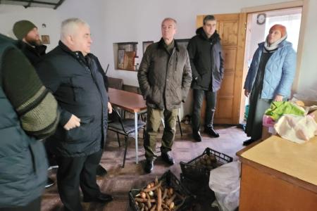 Продолжается рабочая поездка делегации КПРФ во главе с Казбеком Тайсаевым, Сергеем Левченко, Ольгой Ефимовой в ЛНР