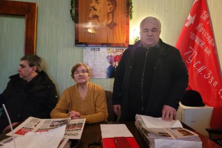 Продолжается рабочая поездка делегации КПРФ во главе с Казбеком Тайсаевым, Сергеем Левченко, Ольгой Ефимовой в ЛНР