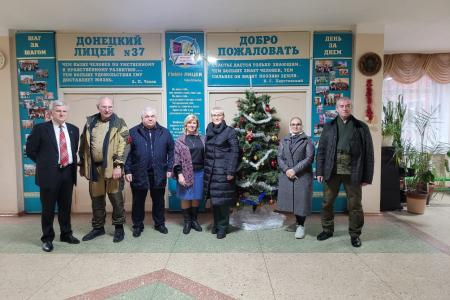 Рабочая поездка делегации КПРФ во главе с Казбеком Тайсаевым, Сергеем Левченко, Ольгой Ефимовой в ДНР