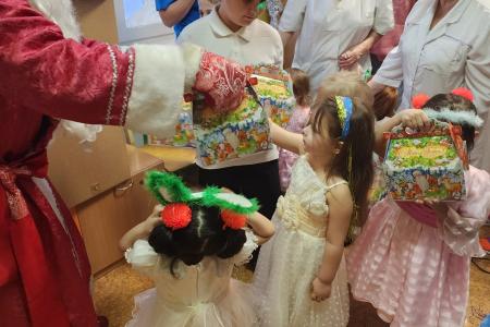 Нижегородские коммунисты посетили Нижегородское детское отделение областного противотуберкулезного диспансера