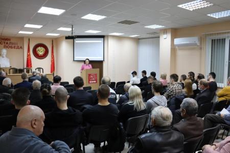 Сталинградские коммунисты провели политзанятие по теме 100-летия образования СССР