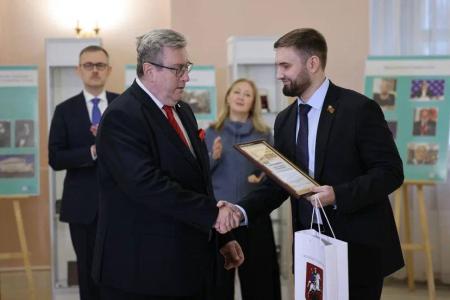 В Мосгордуме по инициативе депутатов КПРФ прошла выставка, посвящённая 150-летию главного педагогического ВУЗа страны МПГУ