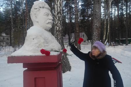 Тюменские коммунисты почтили память И.В. Сталина