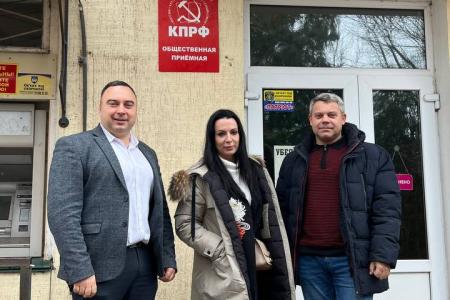 Дети из Херсонской области получили новогодние подарки от КПРФ