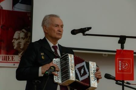 В Пермском крае прошел праздничный концерт, посвященный 100-летию СССР