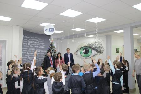 Рязань. Депутаты-коммунисты помогли создать детям новогоднее настроение